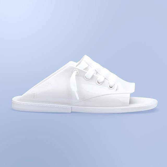 Melissa_PH's tweet photo. The Melissa Ulitsa is a sweet mash-up of a sneaker and slip-on and will be available in new colors this week! #MelissaPhilippines #MelissaMapping #MEinMelissa https://t.co/PWgbBTEr2t