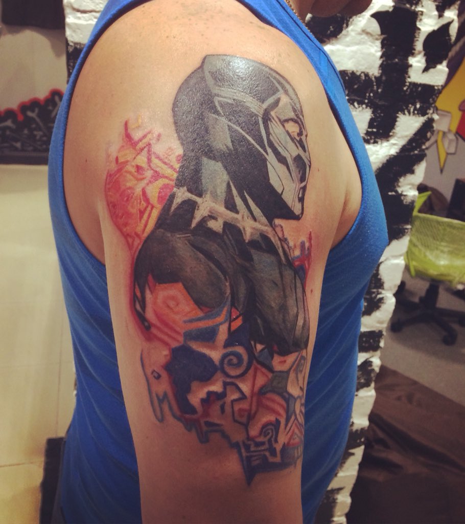 bagira_game's tweet photo. В процессе ☝️ #марвелпантера #чернаяпантера #eztattooing #марвелчернаяпантера #яркаятату #art #татту #таттуировка #хочутату #таттукраснодар #tattoo #newschool #эскизытатуировок #эскиз #мастертату #краснодар #neotraditional #neotraditionaltattoo #татувкраснодаре #colortattoo https://t.co/k4UuyxHsOL