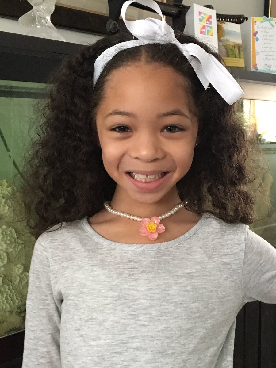 KIWKIARRA's tweet photo. Today is #NationalOnlyChildDay My parents said “I am the Perfect Gift” #fox29goodday @NatlOnlyChild #SCDvictories @FOX29philly https://t.co/cBs50po2Tz