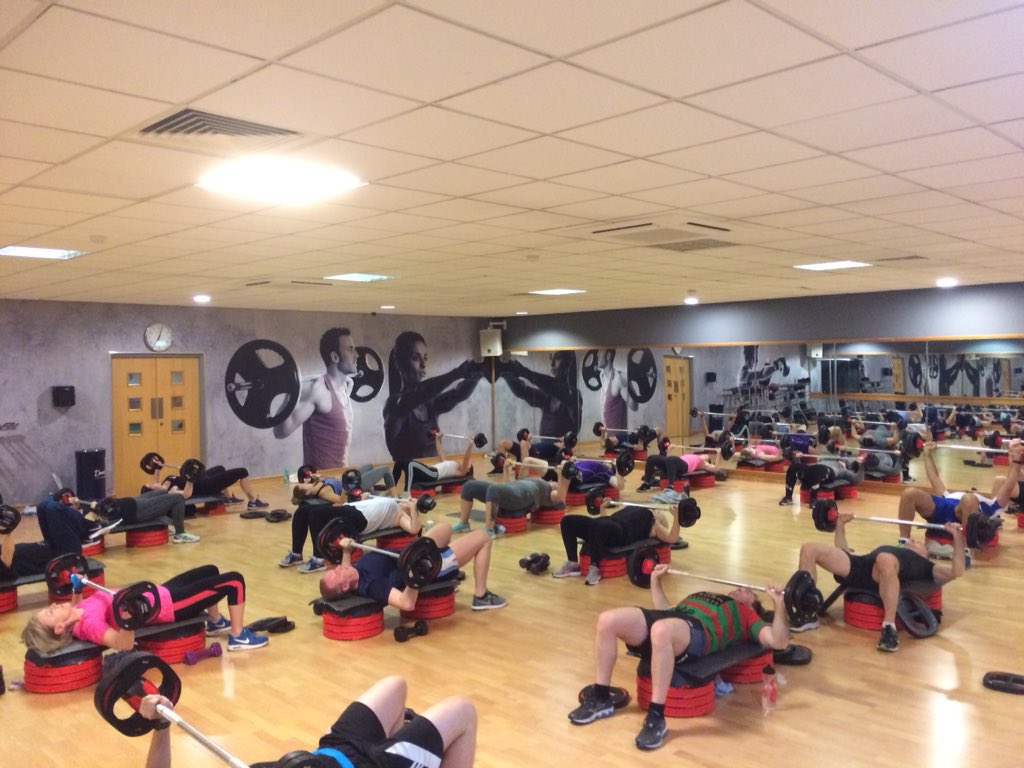 LaylaHendow's tweet photo. What a turnout 6:45am this morning for BodyPump105!! @lesmillsUK @lesmills @DavidLloydHull #BODYPUMP #bodypump105 #earlybird https://t.co/Z3J8qsOYvC