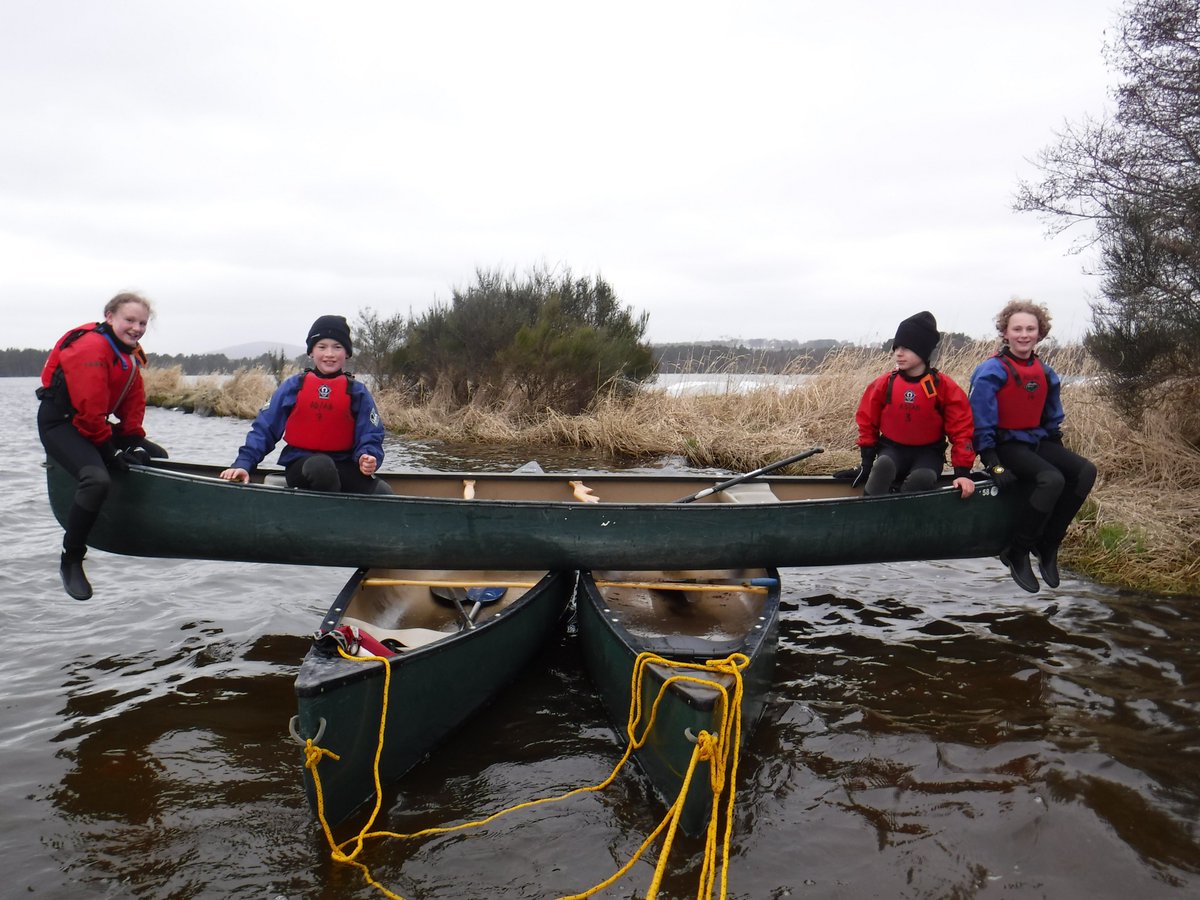 AdventureAbz's tweet image. Paddle Power yesterday at Loch of Skene! 😀🛶 #Paddlepower #Easterholidays #Canoeing #Kayaking