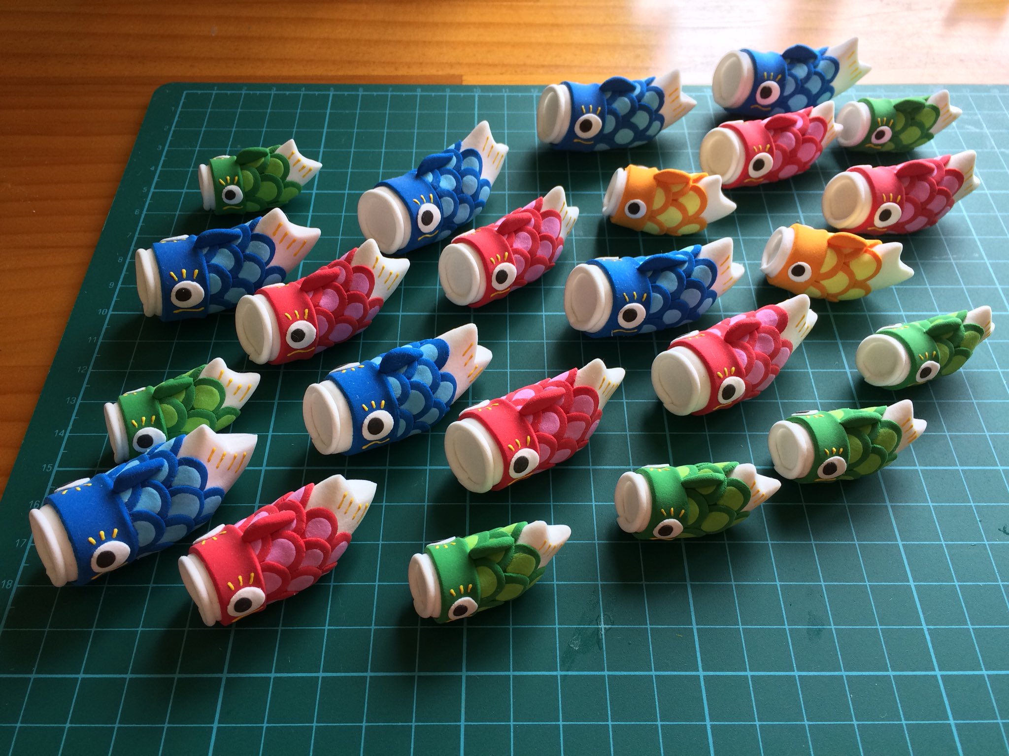 辻本京子 粘土 折り紙 ペーパークラフト Kokko Garden 今日は鯉のぼりを作っています ハンドメイドマーケット18 27日 28日 29日 粘土細工 T Co Lrmymxsepm Twitter