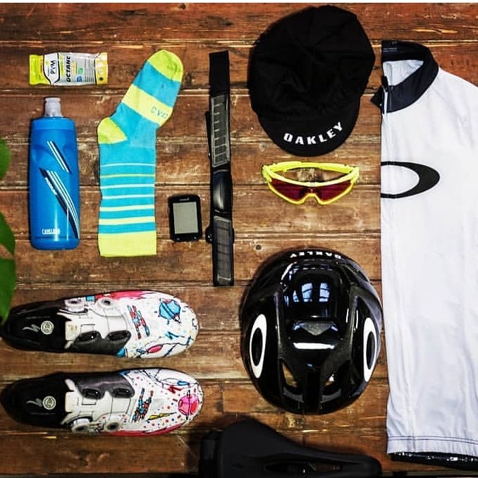 thecyclistco's tweet photo. Flat packing and planning those weekend rolls. Spring Classics ready to rock, sock to @OakleySA game on point 😎 https://t.co/P7a1INTAPn