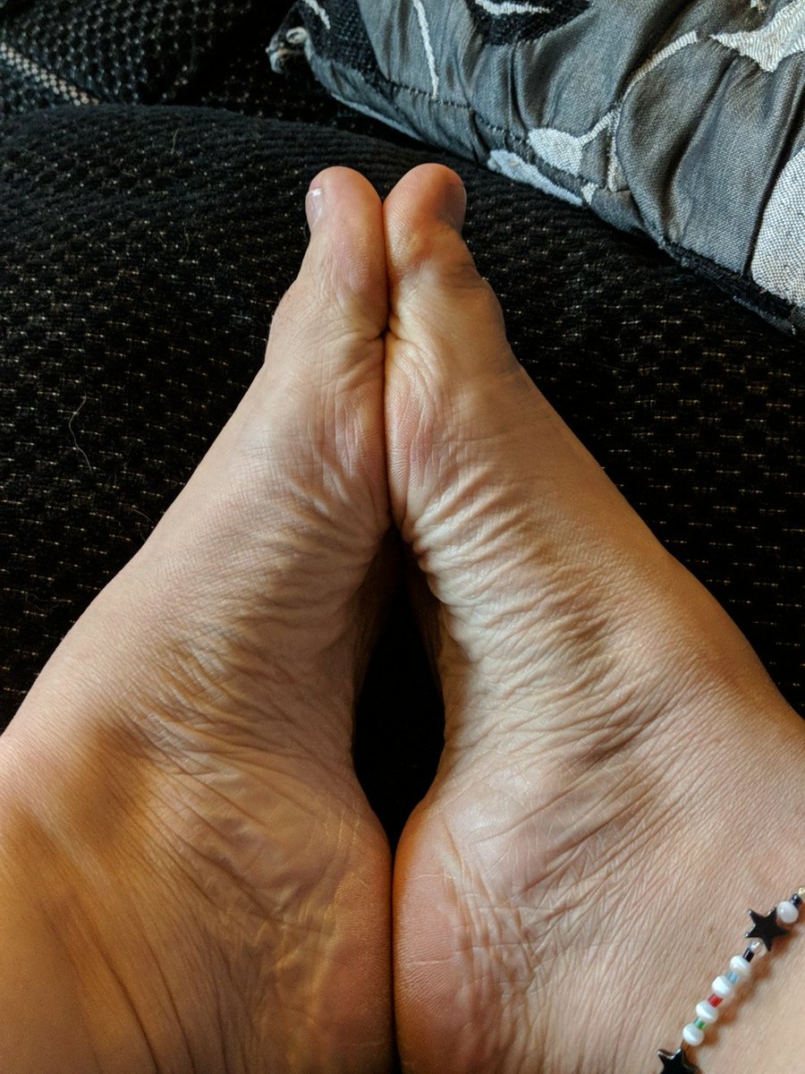 A photo that was sent to my slave yesterday. #footfetish #toes #feetpic #wrinkled @dein_sklave <a href="/DirkHooper/">Dirk Hooper</a> <a href="/FindDomme/">Find Dommes</a> @iSlave4u_