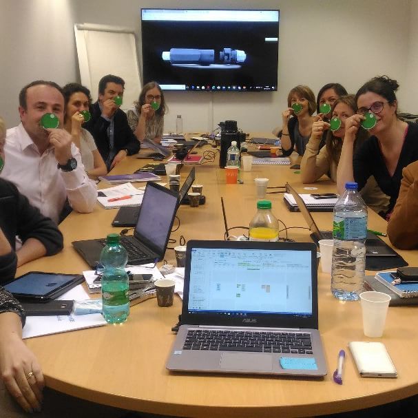 FundHOptimista's tweet image. Los integrantes de la BU de Terapia Intravenosa del grupo Vygon también se han puesto la nariz verde :-)
#premioshospitaloptimista2018 
#yomepongolanarizverde #vygon