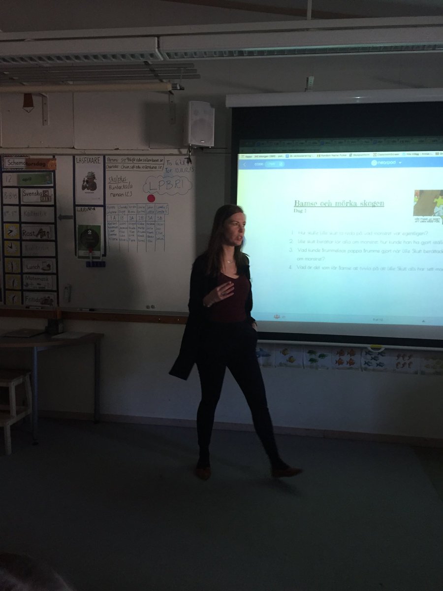 Idag jobbar vi med källkritik. Ett viktigt ämne som Johanna förklarar så bra! #källkritik #runbacka