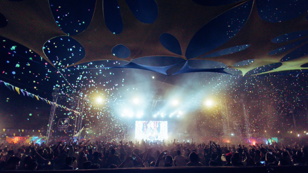 1neupProduction's tweet photo. Glimpses of Bira April Fools Fest'18 setup by ONE UP Productions and Event managed by THOT.
Scope of work:
#RoofTrussSystem
#Lighting
#Sound
#Visuals
#Sfx
#Oneup #OneupProductions #Bira #AprilFoolsFest #MakePlay #Divine #Nucleya https://t.co/qGX0pQe3fO