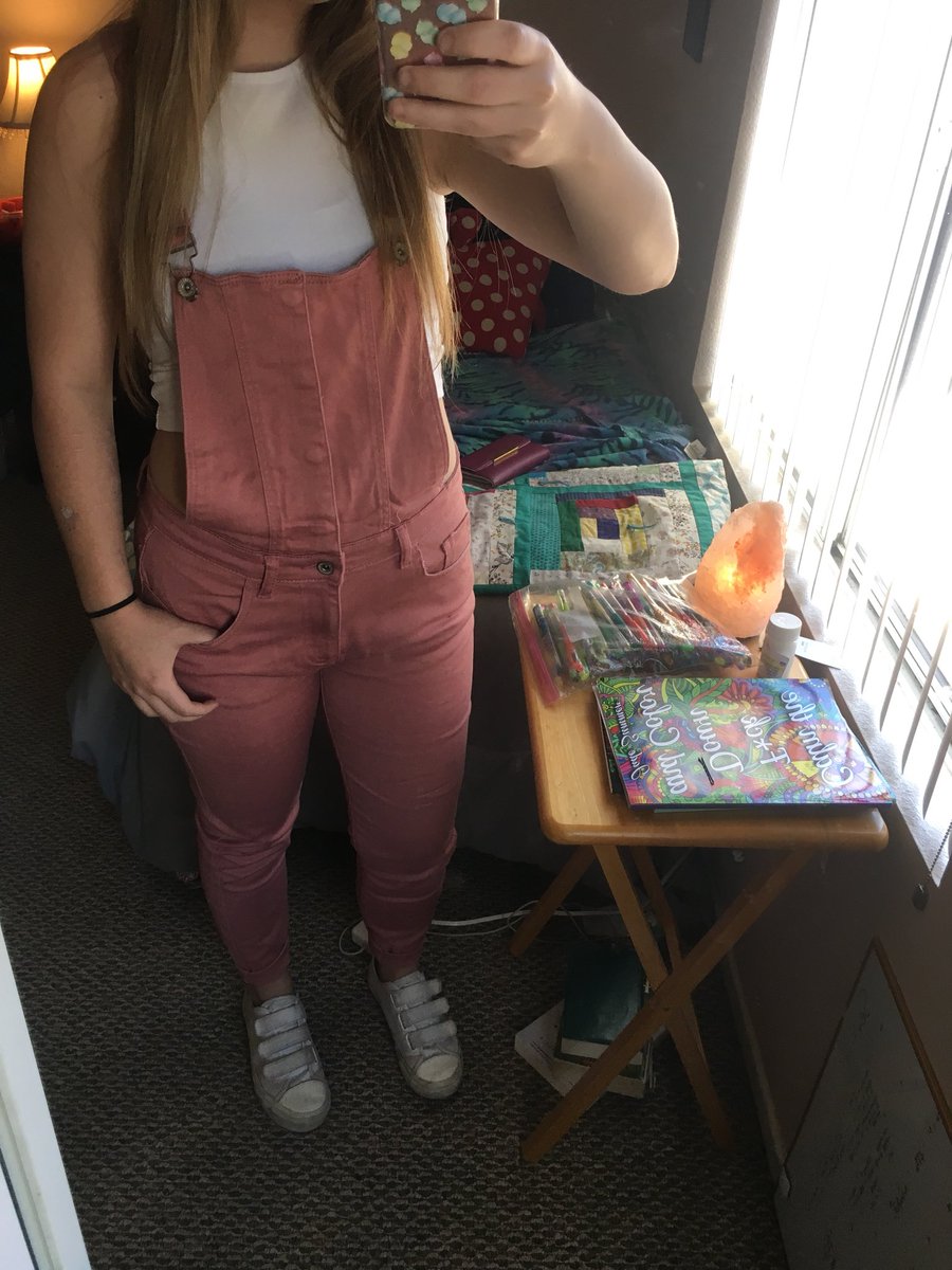 fail_to_thin's tweet photo. If you didn’t know, F21 is having a wonderful sale AND I GOT THESE PINK OVERALLS FOR $11. FINESSED. https://t.co/FhoUqD6BJg
