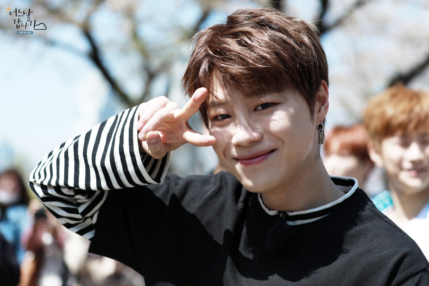 DakSfN4UMAAD1vo.jpg:orig