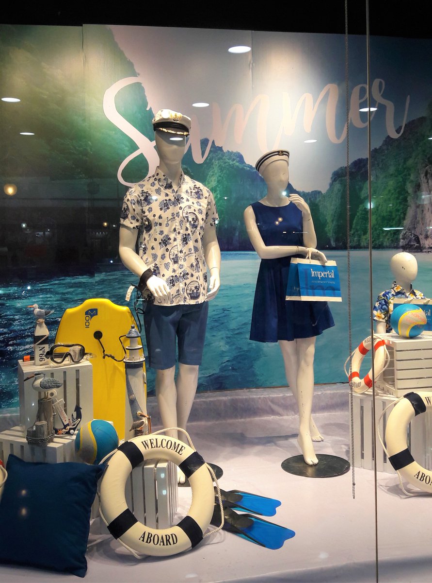 Joyly's tweet photo. Imperial World Summer window display https://t.co/HARWAQFVsO #imperialworldsamrong #samrong #Thailand #windowdisplay #summerwindowdisplay #visualmerchandising #summer #Bangkok https://t.co/AePAr264lD