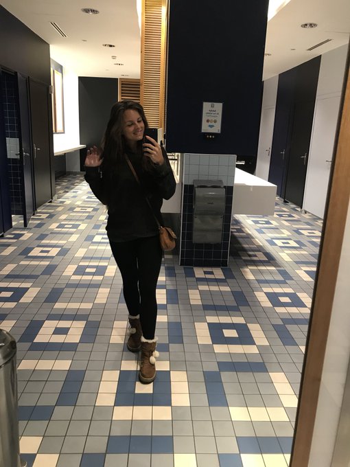 Ich bin gerade einkaufen ☺️und ihr so? Schon fit? ❤️ https://t.co/ppUydDofpF<a href="/tag/berlin"class="tags"><span>#berlin</span></a><a href="/tag/venus"class="tags"><span>#venus</span></a><a href="/tag/mydirtyhobby"class="tags"><span>#mydirtyhobby</span></a>