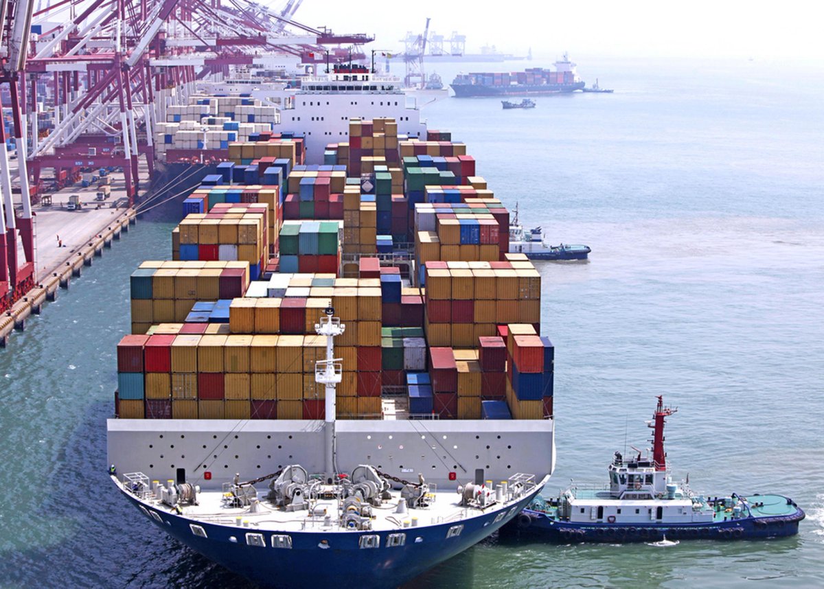 VehicleTrend's tweet image. Trade war between China and USA has begun in attempt to contain the upgrading of China’s vehicle industry. vehicle-trend.com/Knowledge/2018…  #TradeWar  #AutonomousDrivingVehicles #Radar #LithiumBattery