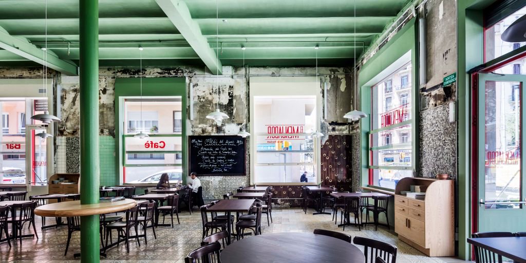 BASWA project of the day: Sala Beckett // 200 sqm BASWA Phon Base // Barcelona, Spain
More pictures >>buff.ly/2v5rkpx

#HealthyArchitecture #NeverSeenAlwaysHeard #BASWAacoustic #BASWAPhon