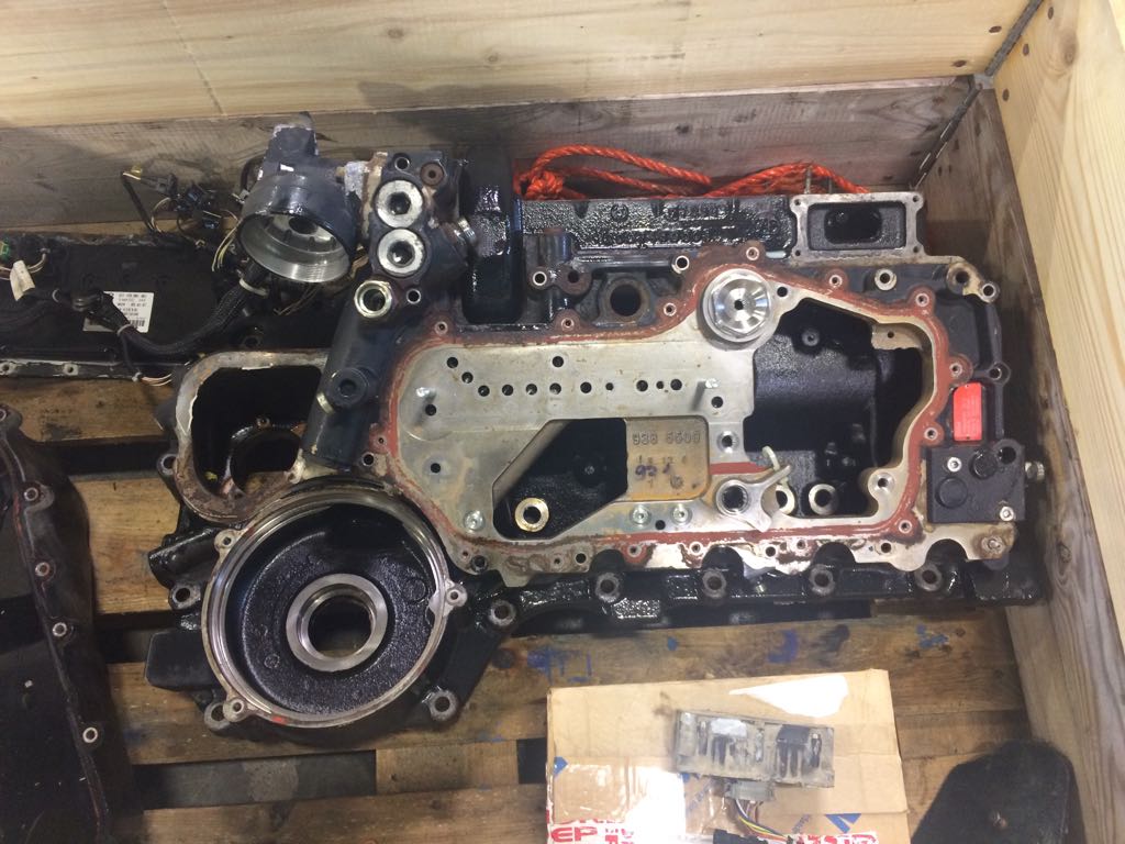 bruyntrac's tweet photo. Onderdelen vario transmissie NH T7550 #bruyntracparts #newholland #case #vario https://t.co/Uzmd5nmLC7 https://t.co/F07mEIXRqo