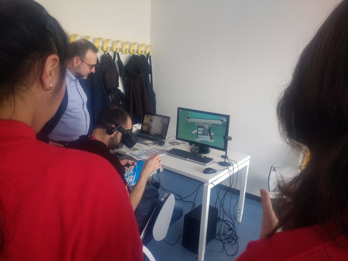 lpannese's tweet image. Playing with #resuscitation #healthgame #medicalsim at #simcupitalia2018 @imaginary_italy