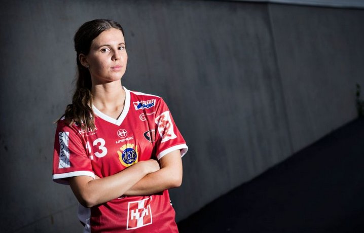 JIK:s Gabriella Strandberg landslagsdebuterar | jp.se/article/strand…
#SSLse #innebandy