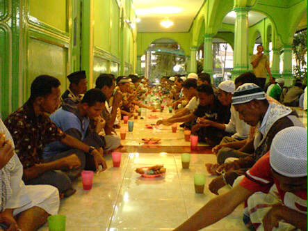 Bundcorp's tweet photo. Clue: Angkatan 17 https://t.co/E3i2fy4zCL