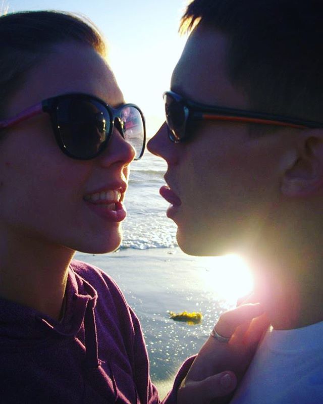 JamesonTabor's tweet photo. Today goes out to the love of my life, the spark to my existence, and the firework to my night sky , mrs @jennataborfitness ... 💥🌌 Happy birthday Jennyyyyy!!! 😝🙌🔥
I love you so much!
.
.
.
.
.
#luckiestmanalive #shesthebest❤️ #myfirework #thesuns… https://t.co/gAgHo6h23E https://t.co/Hz3xTprEHa