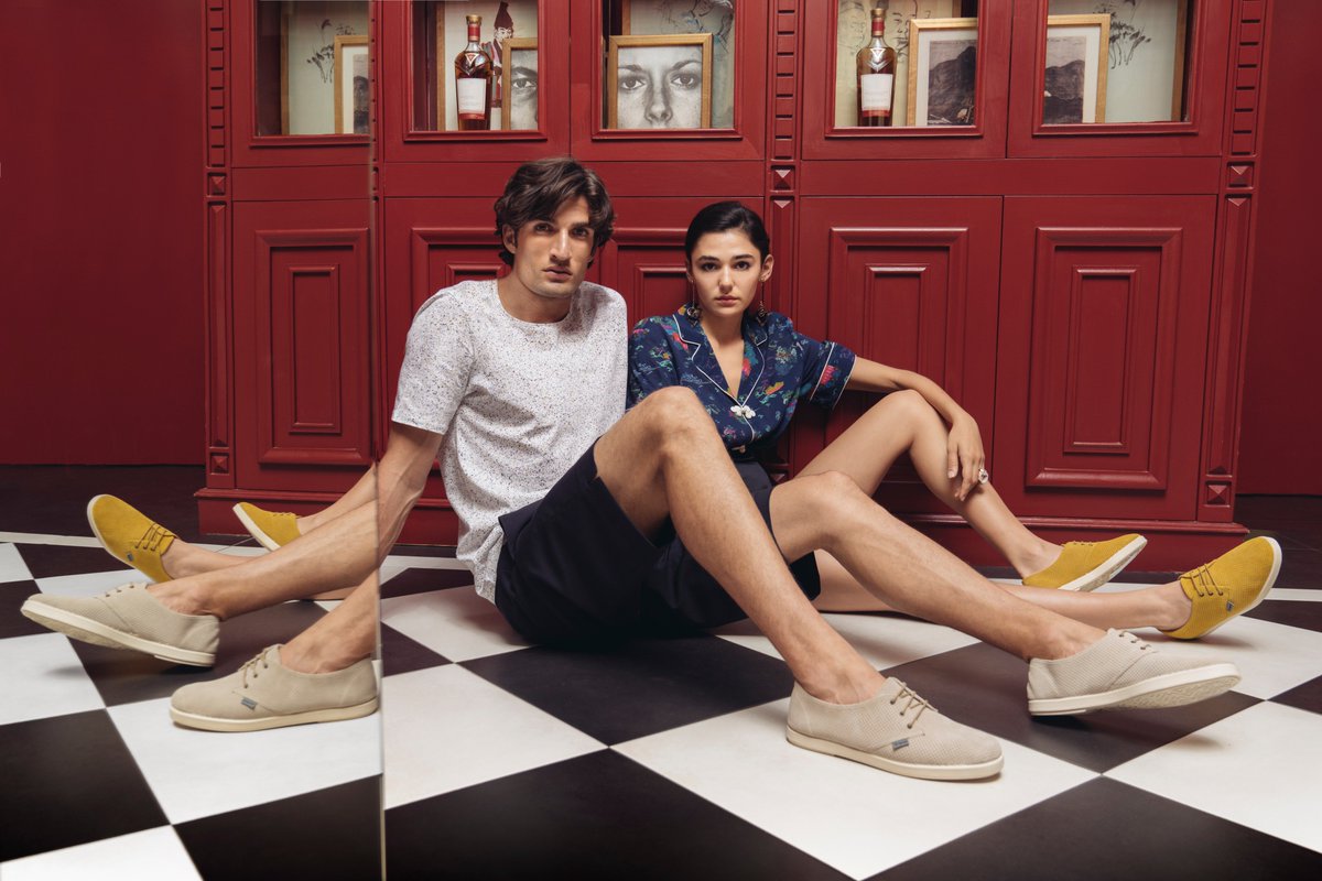 Barqet's tweet photo. Nikkei, la nueva colección SS'18 ya está aquí 🎉🎉 
23 modelos cargados de luz y color, mucho color. 
https://t.co/0p76nMQaGb https://t.co/LWNKiEZ3hW