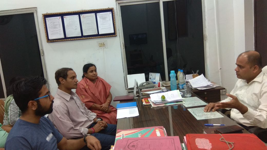 SwachhAngul's tweet photo. Meeting with Kanhia BDO in the presence of consultants,JE| &amp; JE||,BC/CC and discussed all the action plan with implementation strategy to make the block ODF in next few months.
#SwachhBharat #ZSBP @swachhbharat @sbmodisha @paramiyer_ @roopamishra77 @tatatrusts @odisha_zsbp https://t.co/jf8xz9Ym4A