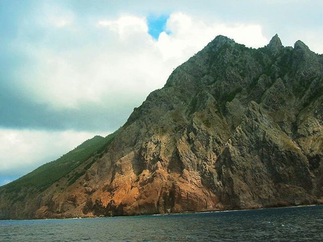 SabaTourism's tweet photo. Discover Saba Today #welovesaba #visitsaba #diving #divinglife #padi #underwaterphotography #dive #ocean #deepsea #underthesea #scuba #sea #seashore #wanderlust #travelgram #vacation #destination #travelblogger #caribbean #instatravel #exploring #worldca… https://t.co/3cZo2Ja91O https://t.co/TeLtdr8FEM
