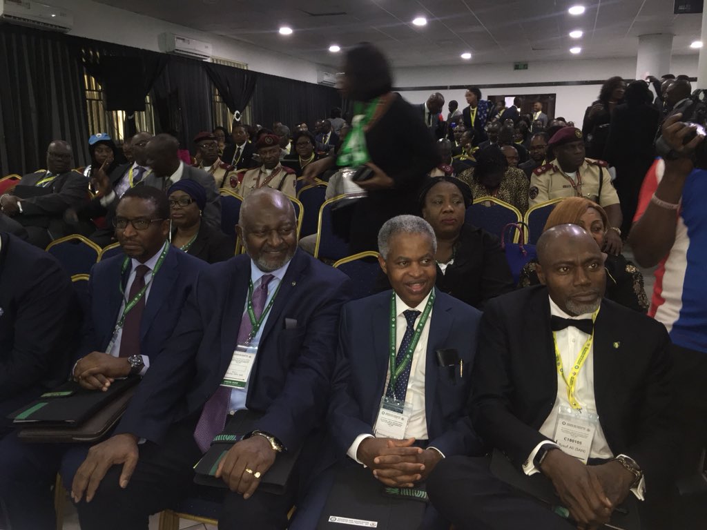 OPNBAofficial's tweet photo. Miannaya A. Essien SAN; Chairperson NBA Section on Legal Practice, delivering the welcome address at the #NBASLPConference 2018. #OPNBA #ABraveNewBar https://t.co/D8N69k7D3M