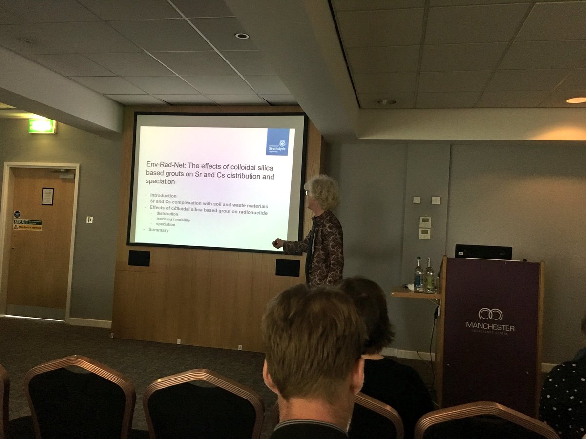 Env_Rad_Net's tweet photo. @P_Bots presenting @Env_Rad_Net research on Cs and Sr at the Little Forest Legacy Site using @DiamondLightSou #COGER2018 https://t.co/Mroo8pFSFG