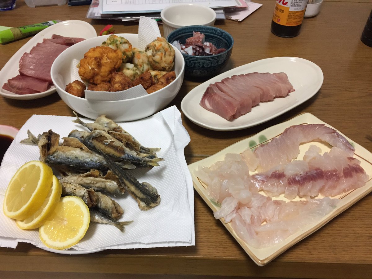 ぶしど 晩です 鯖の素揚げ エソの刺身 エソのさつまあげ じゃこ天 ブリの刺身 タコの刺身 ぶしど 晩です 鯖の素揚げ エソの刺身 エソのさつまあげ じゃこ天 ブリの刺身 タコの刺身