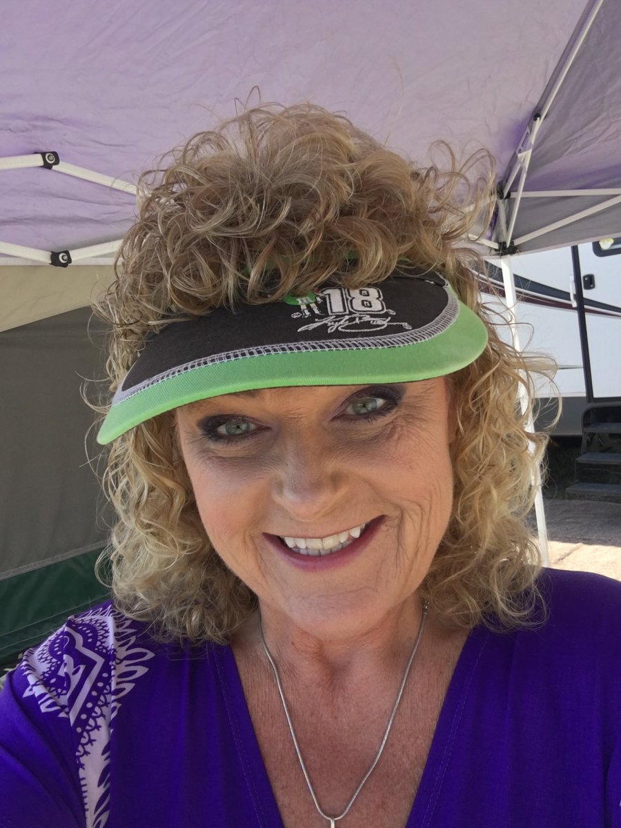tammy8775's tweet photo. #campinghair don’t care. #ItsBristolBaby #gokylebusch #18n18 #polepositioncampground https://t.co/Ss0nmCJXs8