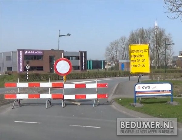 Werk aan Boterdiep OZ in Bedum door de gemeente stil gelegd: TEGENVALLER BIJ WERK AAN BOTERDIEP OZ IN #Bedum Het werk aan Boterdiep Oz in #Bedum is voorlopig door de gemeente stil gelegd. De weg, onderdeel van de belangrijkste noord-zuidverbinding in het… dlvr.it/QPJdHF