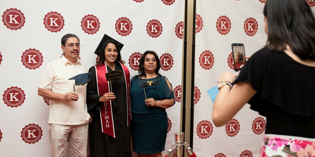 KauffmanKSI's tweet photo. It takes a village for #collegeaccess to really work! We are honored to partner with families here in KC as we come together to help each scholar cross the finish line! #UncommonLegacy #moedchat https://t.co/835CBkK76E