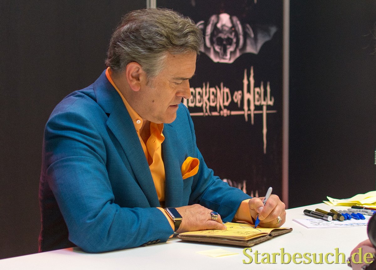 starbesuch's tweet photo. A couple more #EvilDead #photos from #WeekendofHell2018 -
noch paar #TanzDerTeufel #Fotos vom #WeekendOfHell #Dortmund
..More at https://t.co/4qSERjlwzO
#AshvsEvilDead #LadiesofEvilDead #theEvilDead #woh #horror #woh2018 #deadite #BruceCampbell #RaySantiago #DanaDeLorenzo https://t.co/tVtGEaBJle
