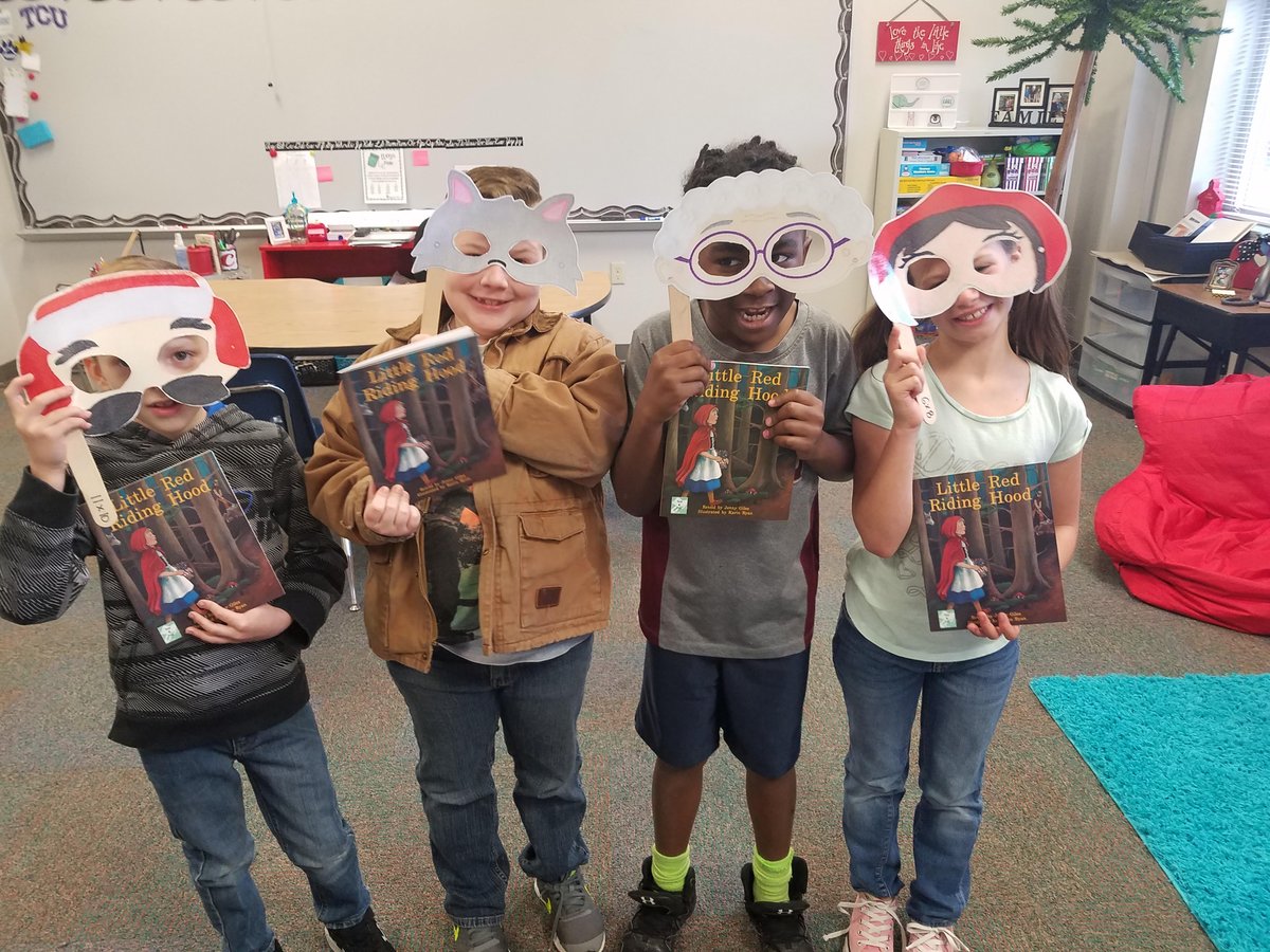 Jennifer000397's tweet photo. What an amazing group of readers performing in a Readers Theater of Little Red Riding Hood!
#misdproud #leadlovelearn #LBE20 @Longbranch_Elem https://t.co/opZddRLuQK