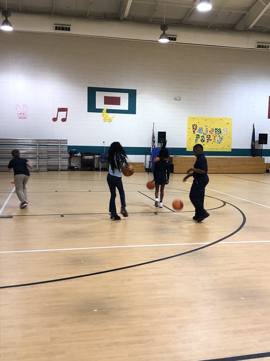 ccrystal1996's tweet photo. ELA GMAS testing is in the books...giving our brain a break! #thankscoachB https://t.co/CbjE7QdIrH