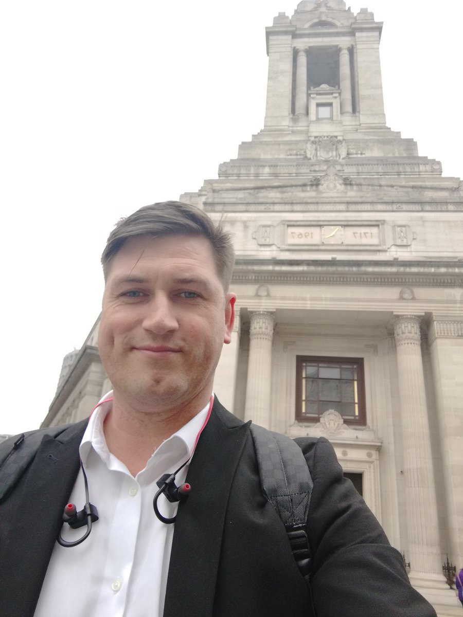 MyLilBlueBook's tweet photo. Don't know why I worried! GAOTU looking after me and an early finish! Plenty of time to spare! #Freemasonry #masonic #funmasonry #Essex #London https://t.co/HQbGwgBxE3