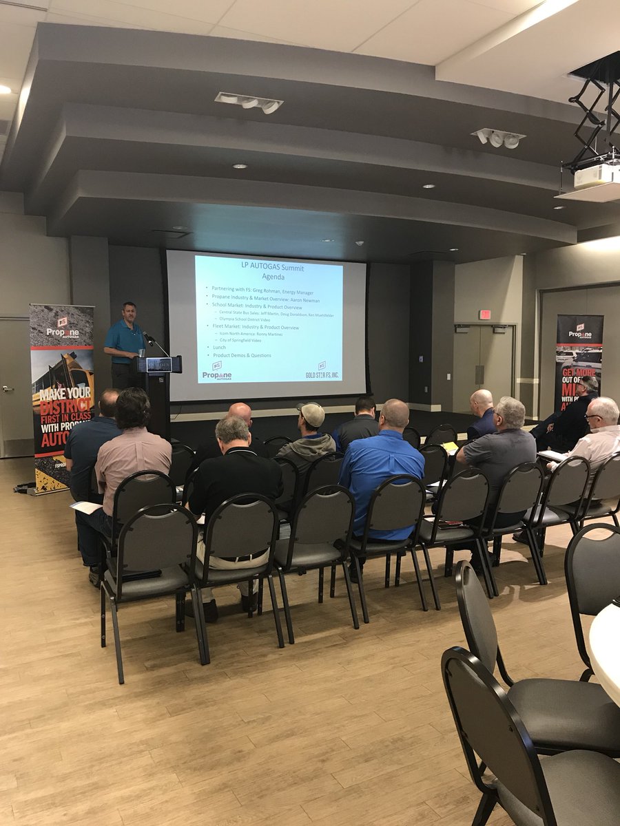 FSCooperatives's tweet photo. Greg Rohman from #GoldStarFS addressing the group at the #FSPropane autogas summit in Milan, IL this morning. https://t.co/qSRXy2ItXE