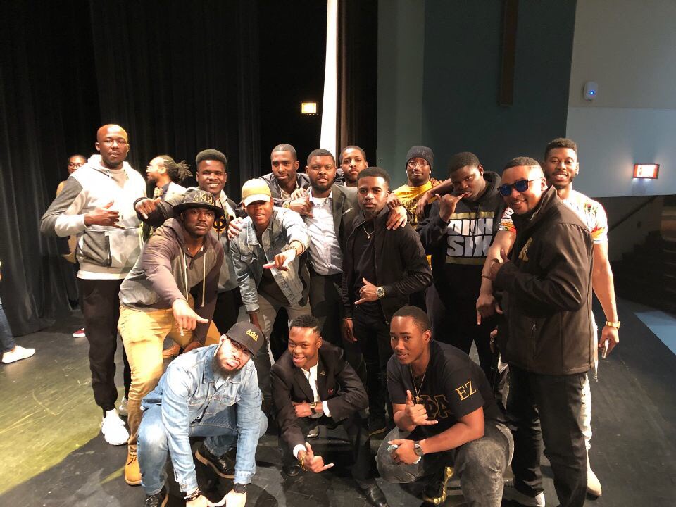 HiiiLife_'s tweet photo. The #315th house of Alpha. #EZMADE https://t.co/6r8iA28jso