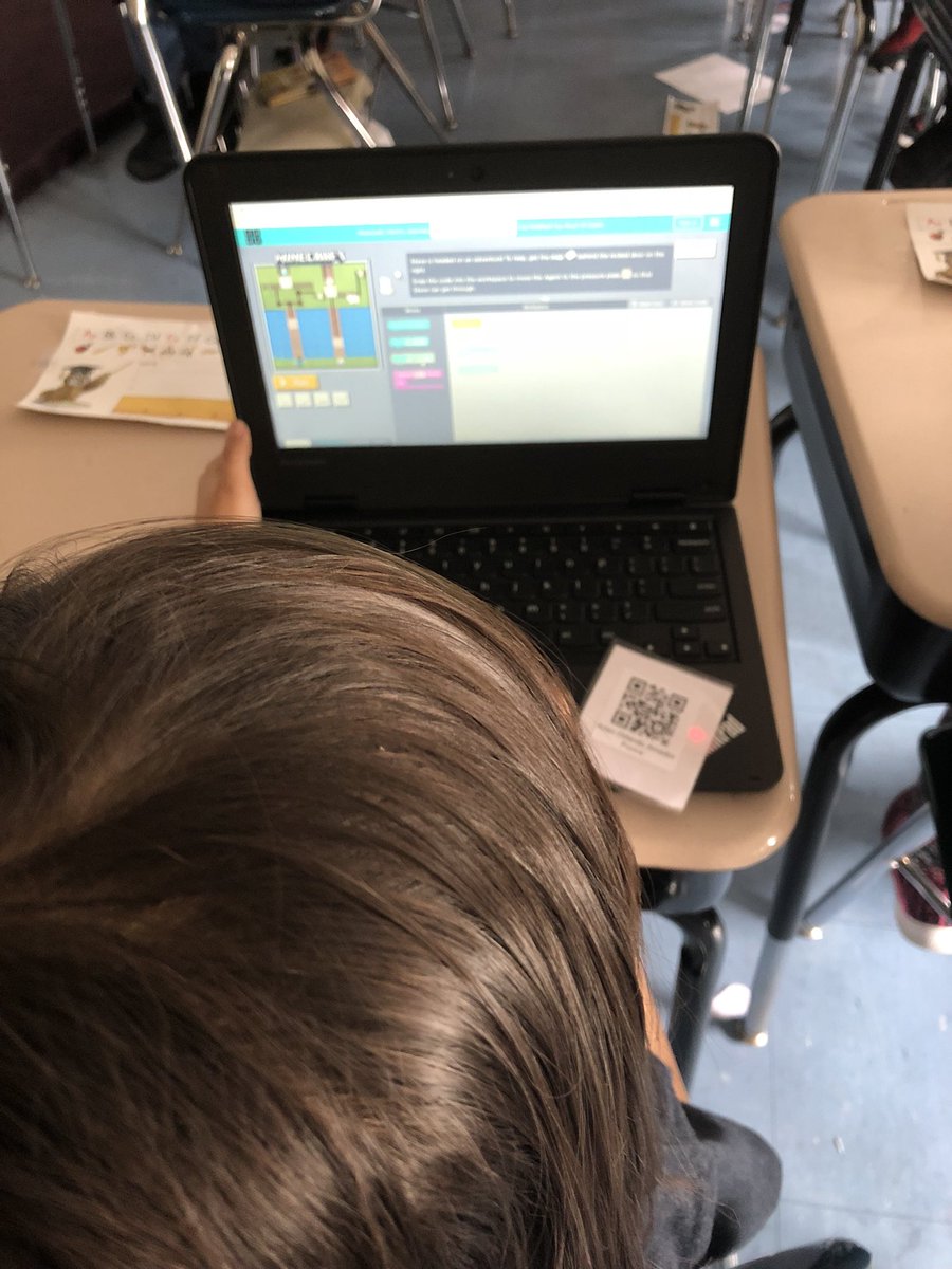 teachermom830's tweet photo. I love teaching my students how to code. It allows them to really understand how their games, apps or computer drawings are created. Exposing these young minds to coding allows them the opportunity to understand a new world.  #WO2World #kellyelementary #code.org #futurecoders https://t.co/SrjC4ELMGU