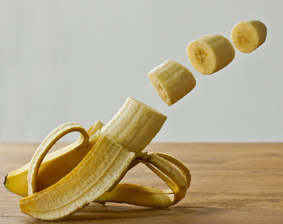 Bonk_Breaker's tweet photo. #Banana prices have been going WAY up. Floods, cooler temps &amp; mudslides in Costa Rica &amp; #Guatemala have hurt yields. You can stock up on bananas right now! Banana Cream! It’s new &amp; it’s good. #RealFood https://t.co/lNsz06hjCR https://t.co/z7l8rQBoyg