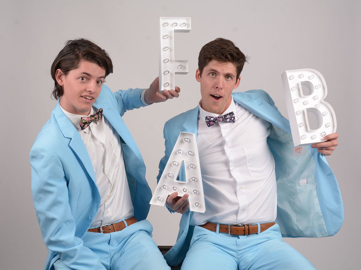 UVMag's tweet image. Brothers Brandon and Blake have scooped up success with their ice cream sandwich business, @PenguinBrother2. Known for their bright pink food truck and signature baby blue suits, the duo has found success in Provo. #Fab40 bit.ly/2oXMUpu