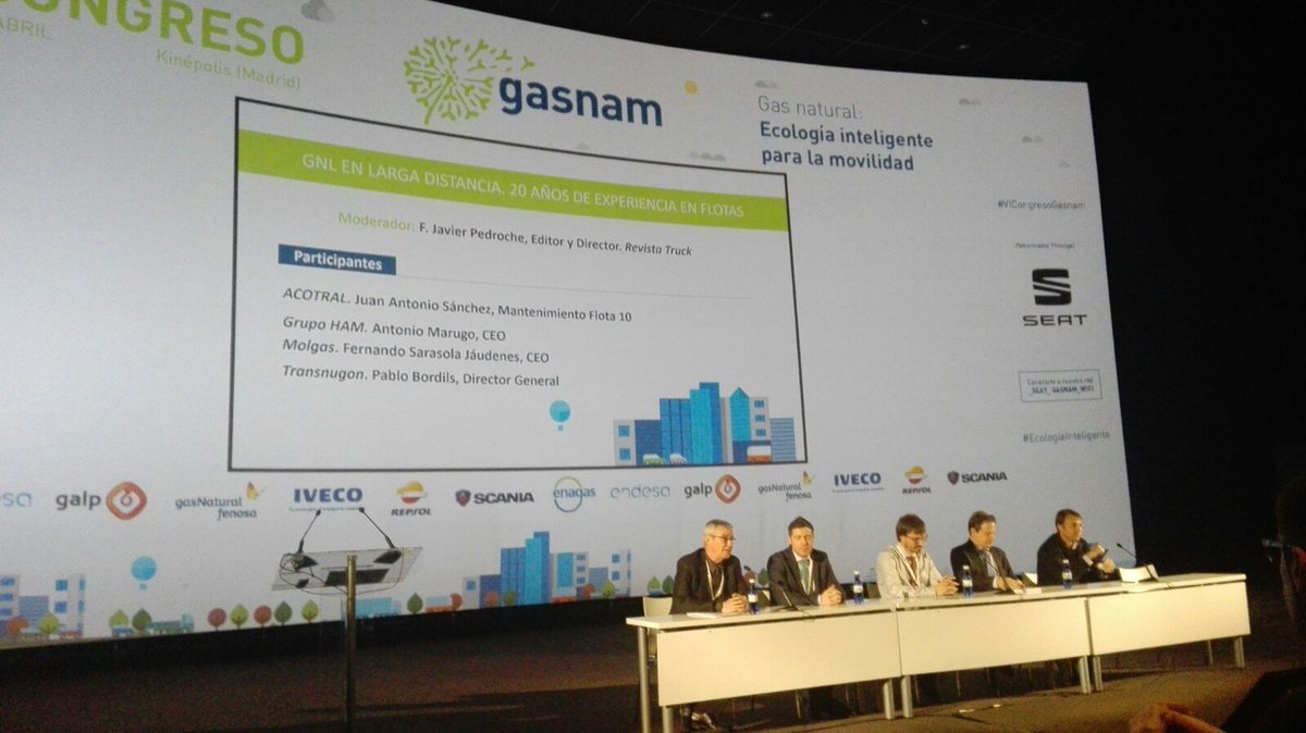 Gasnam_'s tweet photo. Comienza en terrestre la mesa "GNL en la larga distancia, 20 años de experiencia en flotas" en el #VICongresoGASNAM. Modera F Javier Pedroche, editor y director de @RevistaTRUCK #EcologíaInteligente https://t.co/PD0vKYaXFf