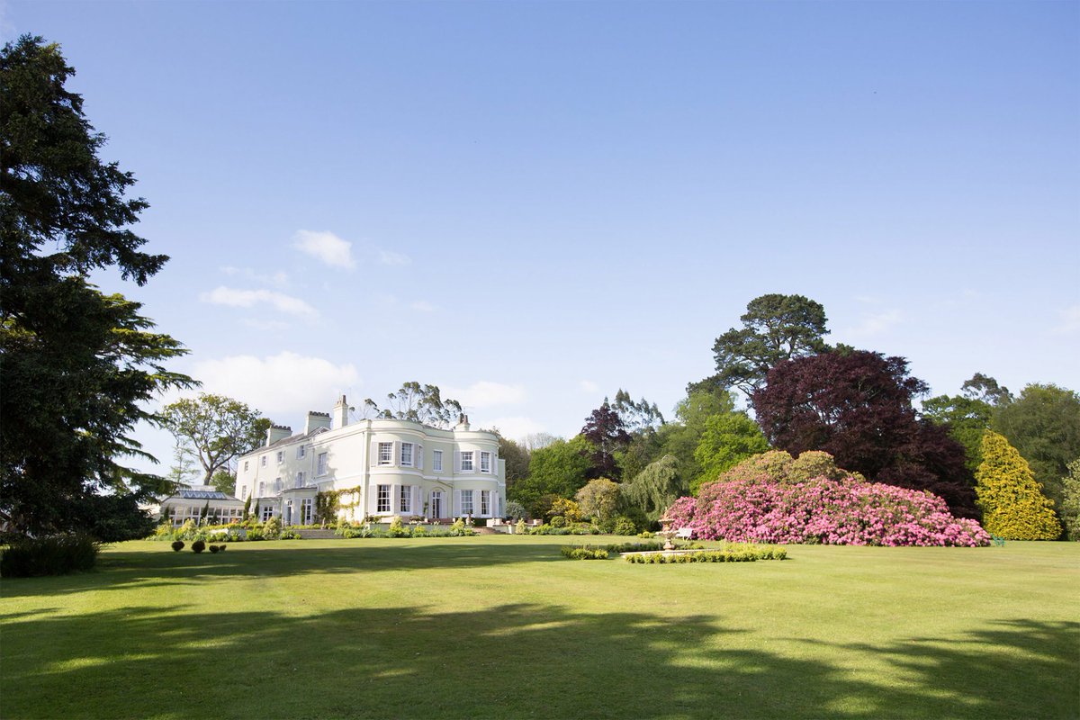 SC_Weddings's tweet photo. Another chance to have a read of our guest post from @tg_weddings. The beauty of a hotel wedding! https://t.co/iBUgiddsa8 #weddings https://t.co/xhAzH14lzJ