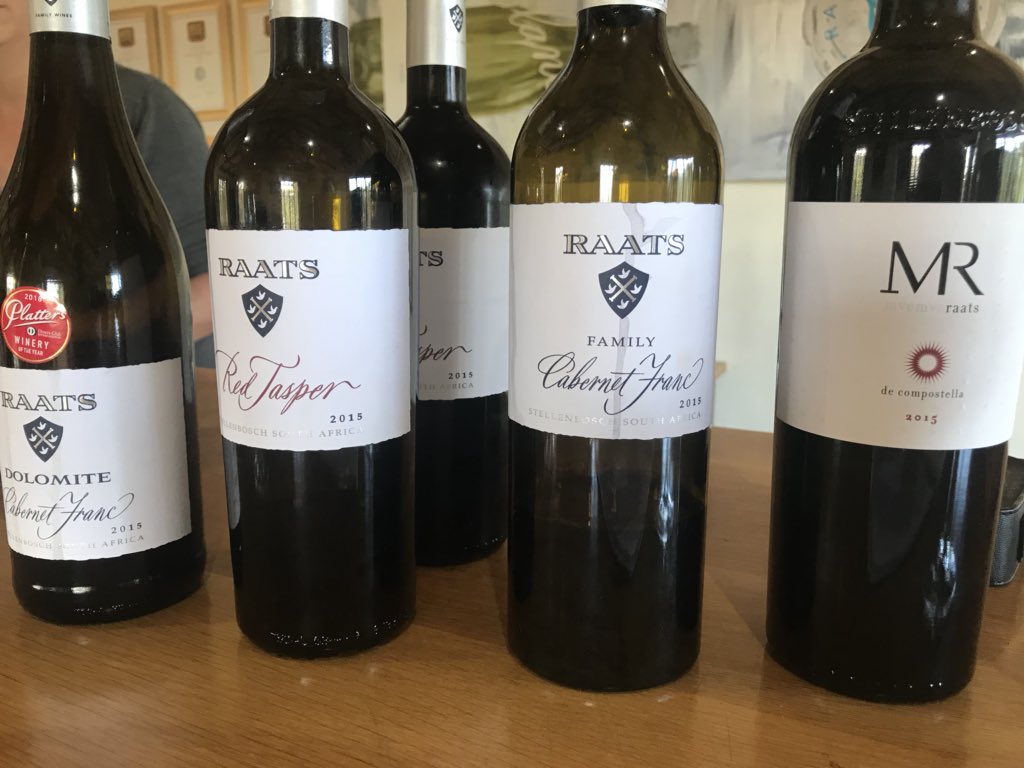 Heritagecellar's tweet photo. Great to catch up with @CheninKing this morning &amp; taste through range @RaatsWines &amp; @BVintners #CheninBlanc #CabFranc stunning MR  De Compostella 15 &amp; really enjoyed Liberte #Pinotage 16 https://t.co/vpt2HnqHku