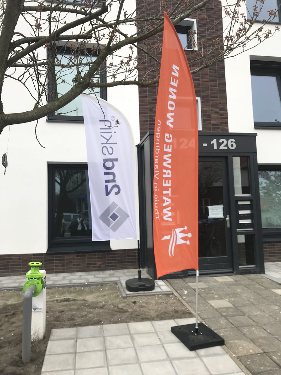 skin_2nd's tweet photo. Klaar voor de Renda bijeenkomst! Kennisdelen over #nom #renovatie gestapelde bouw 2nd skin Soendalaan @WaterwegWonen #vlaardingen #vlaardingsijzerkoekjes gebakken door @tpoldervaart https://t.co/pbJpNHzEca