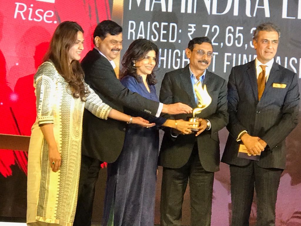parthavs's tweet photo. With the #ChangeIcon #Award I know #ChangeICan. I now would invite you all to say #ChangeWeCan. Over a period of time we can all be #ChangeWeCan Icons!! @NanhiKali @SheetalMehta @Richard7DeSouza @morningalore @Nikhil_M1 @UWMumbai @procamrunning @TataMumMarathon @youtoocanrun https://t.co/t1T1YJAxNB