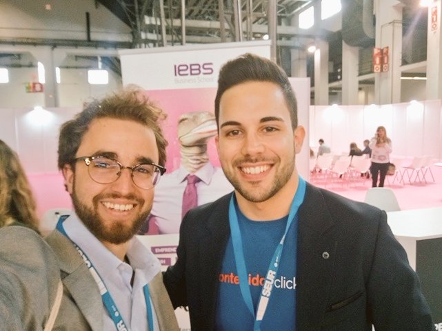 Aquí compartiendo un buen rato con el gran <a href="/Gerard_Castilla/">Gerard Fernández</a> alumno del máster de #SEO de <a href="/iebschool/">IEBS Business School</a>
