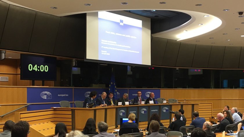 CropLifeIntl's tweet photo. .@V_Andriukaitis discusses public mistrust of science and food systems at the @Free2research #WorldCongressForScience #BiotechEU #Science4Democracy #Right2Science @EuropaBio https://t.co/5Bgc3SiT58
