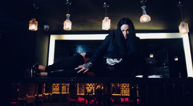 LaudezRose's tweet photo. Filming yesterday for my new music video #ThaFinalLine which features the lovely @johnnydoom From #KerrangRadio π xx https://t.co/1mVho08DlT