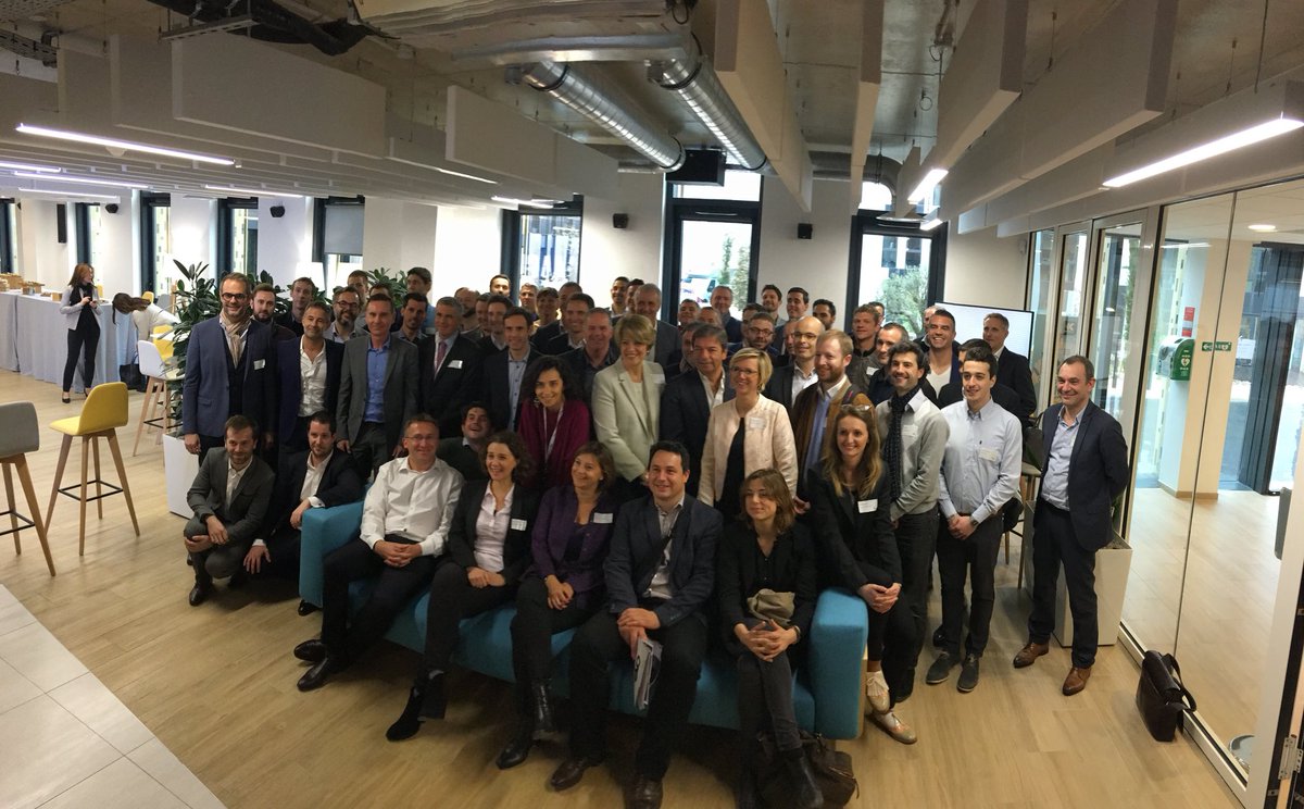 V_Flachaire's tweet photo. 1er club des #partenaires du @villagebycal au #cacenter
4 nouvelles #startup intègrent ainsi le @villagebycal
Merci aux partenaires pour leur présence et leur #engagement dans l'accompagnement et l'accélération de nos #startup https://t.co/QszjsY0JaB