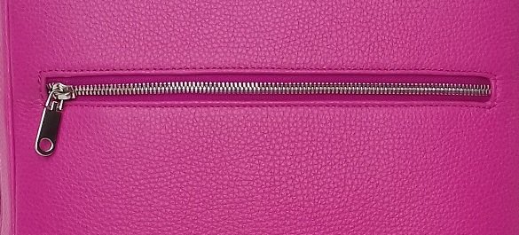 AstolfiPelle's tweet photo. Un #dettaglio, il #colore , la #forma, il #design , cosa fa la differenza? Noi immaginiamo chi usa i nostri #prodotti , pensiamo alle loro necessità, a ciò che ci deve essere ed a quello che sarebbe meglio ci fosse... E poi creiamo. 
 #madeinItaly #leathergoods #leatherproducts https://t.co/Wl4905le7L